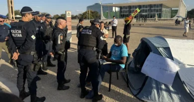 Moraes reage a novo ato bolsonarista e proíbe protestos na Praça dos Três Poderes