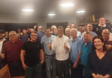 Beto Richa visita Pato Branco, percorre empresas e participa de ato de filiações no partido.