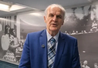 Alceni Guerra poderá ser vice na chapa de Requião Filho.