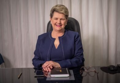 Lurdinha Bertani vice prefeita assume prefeitura de Francisco Beltrão
